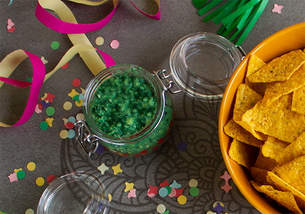 Spirulina-Avocado-Dip