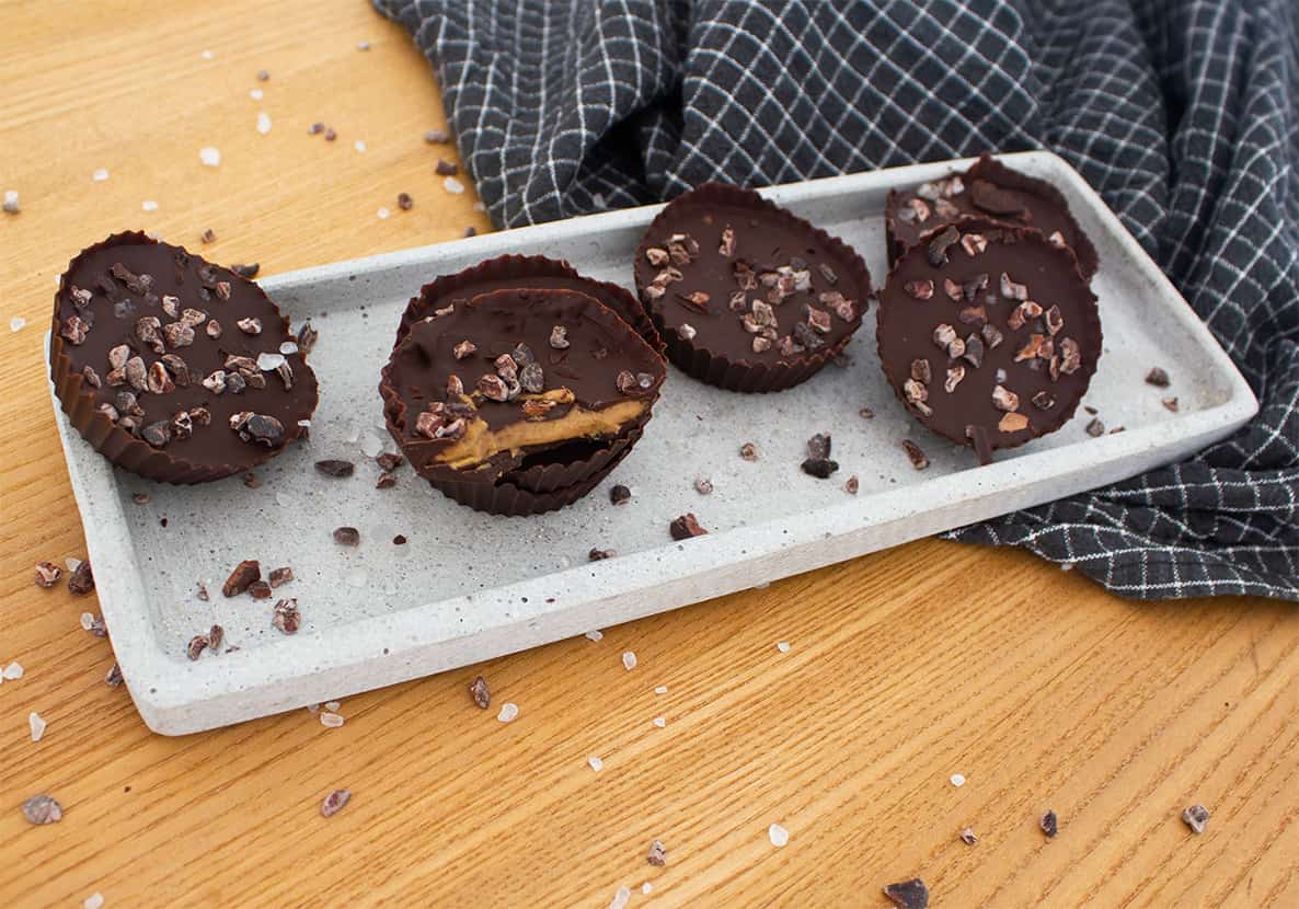 Salty Chufa-Choc-Cups