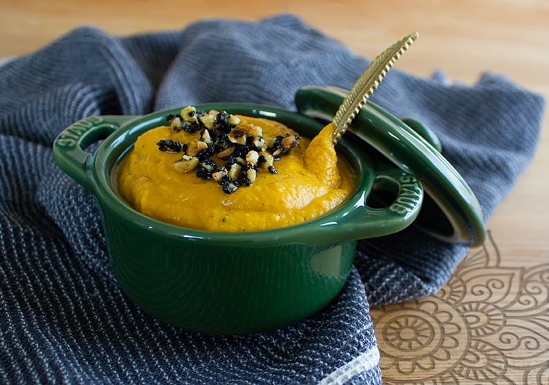 Möhrensuppe mit Schwarzkümmelöl