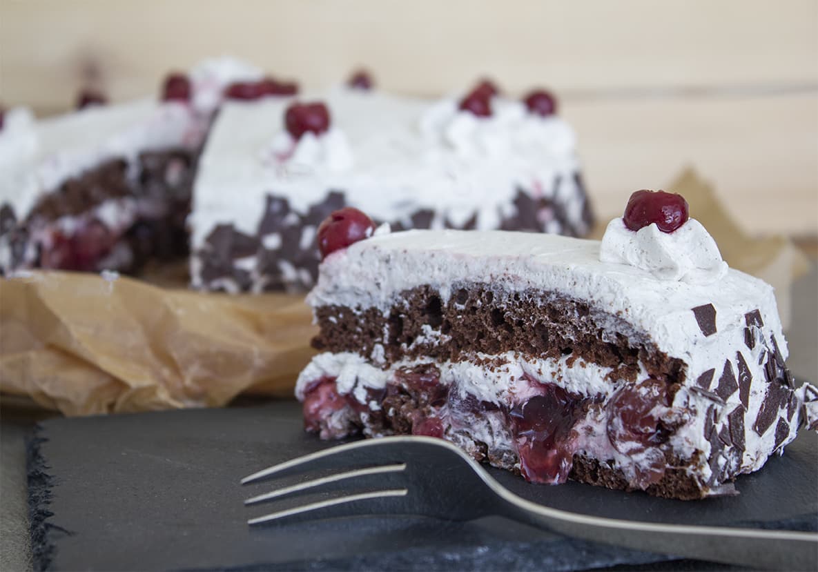 Vegane Schwarzwälder Kirschtorte