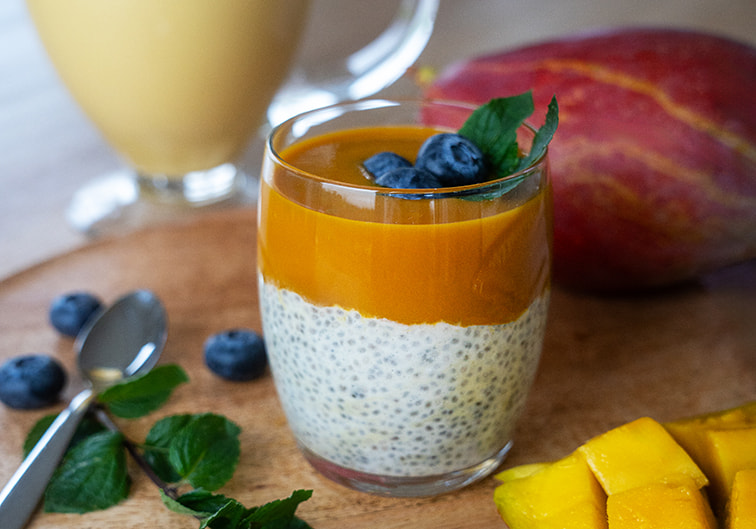 Overnight Vanille-Chiapudding mit Mango