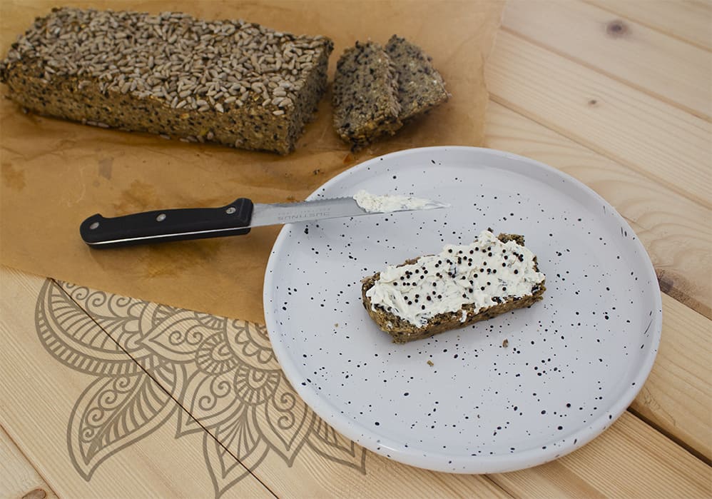 nussig-rustikales, glutenfreies Brot