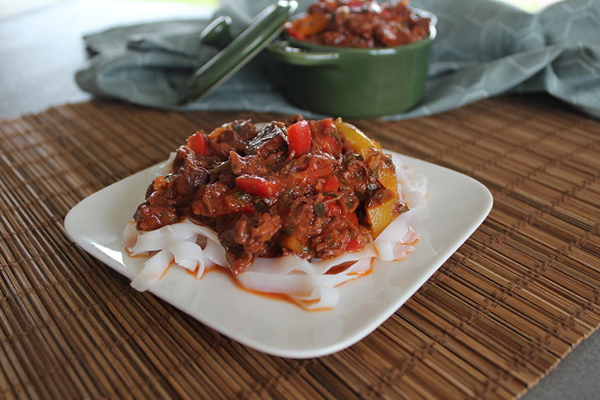 veganes Gulasch mit Jackfruit